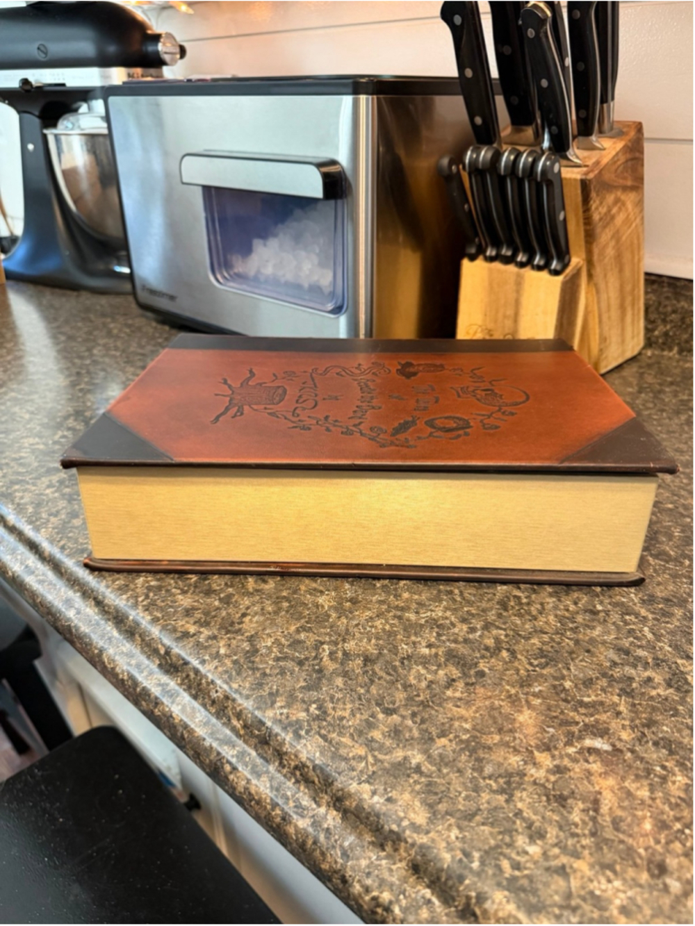 The Tales of Beedle the Bard by J. K. Rowling Hardcover Collector's Edition 2008 - Picture 4 of 12